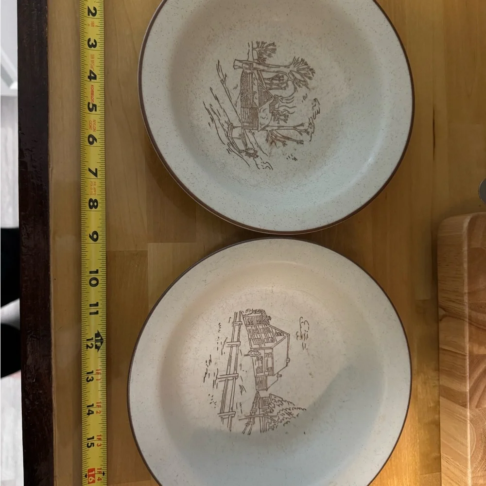 Stoneware Dinner Bowls in Cream with Brown Rim and Scenic Motif